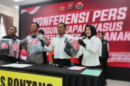 konferensi pers polres bontang.