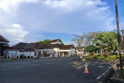 Rujab Wallikota Bontang.