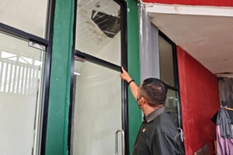 Anggota Komisi C DPRD Bontang, Muhammad Sahib, melakukan peninjauan lapangan, Senin (27/10/2025).