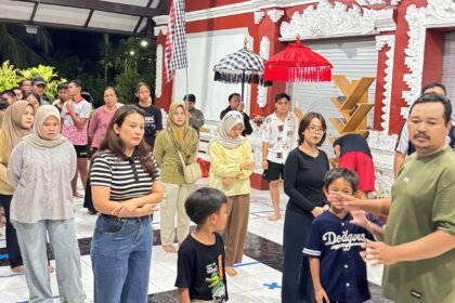 Pegawai DPM-PTSP Bontang berlatih untuk mengikuti BCC 2025.