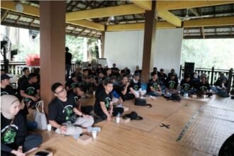 Para peserta antusias mengikuti pelatihan peningkatan kapasitas dan keterampilan pertanian modern yang digelar Pupuk Kaltim, berkolaborasi dengan akademisi Universitas Mulawarman.