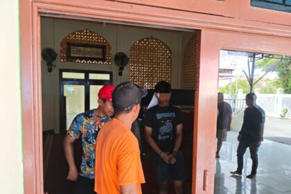 Tersangka berinisial MJ diringkus polisi saat berada di TKP Masjid Al-Hayyat Kelurahan Api-Ap
