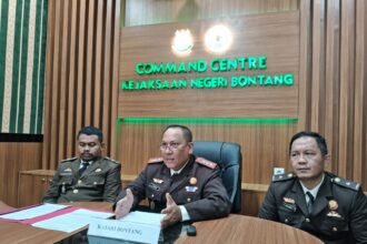 Kejaksaan Negeri (Kejari) Bontang menggelar jumpa pers terkait kasus dugaan korupsi dana bimtek di Dishub Bontang.
