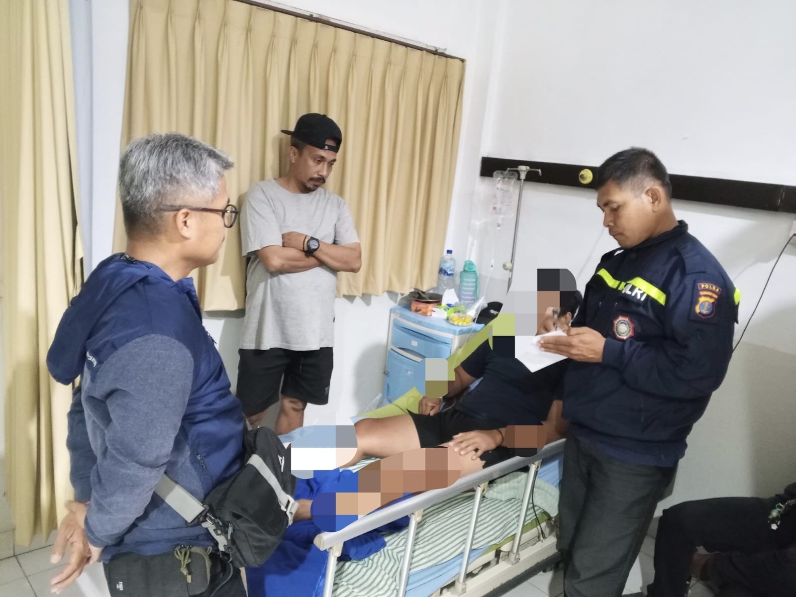 Korban serangan buaya dirawat di rumah sakit.