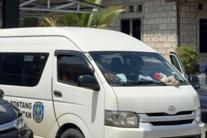 Mobil Dinas kesehatan Bontang. (Istimewa)