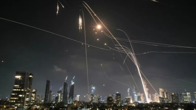 serangan rudal Israel ke Iran. (istimewa)