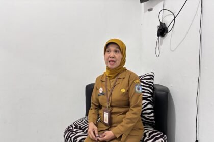 Kepala Sekolah SDN 002 Bontang Utara, Winarni Rinaningtias. (istimewa)