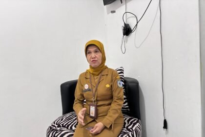 Plt Kepala Sekolah SDN 002 Bontang Utara, Winarni Rinaningtias. (istimewa)