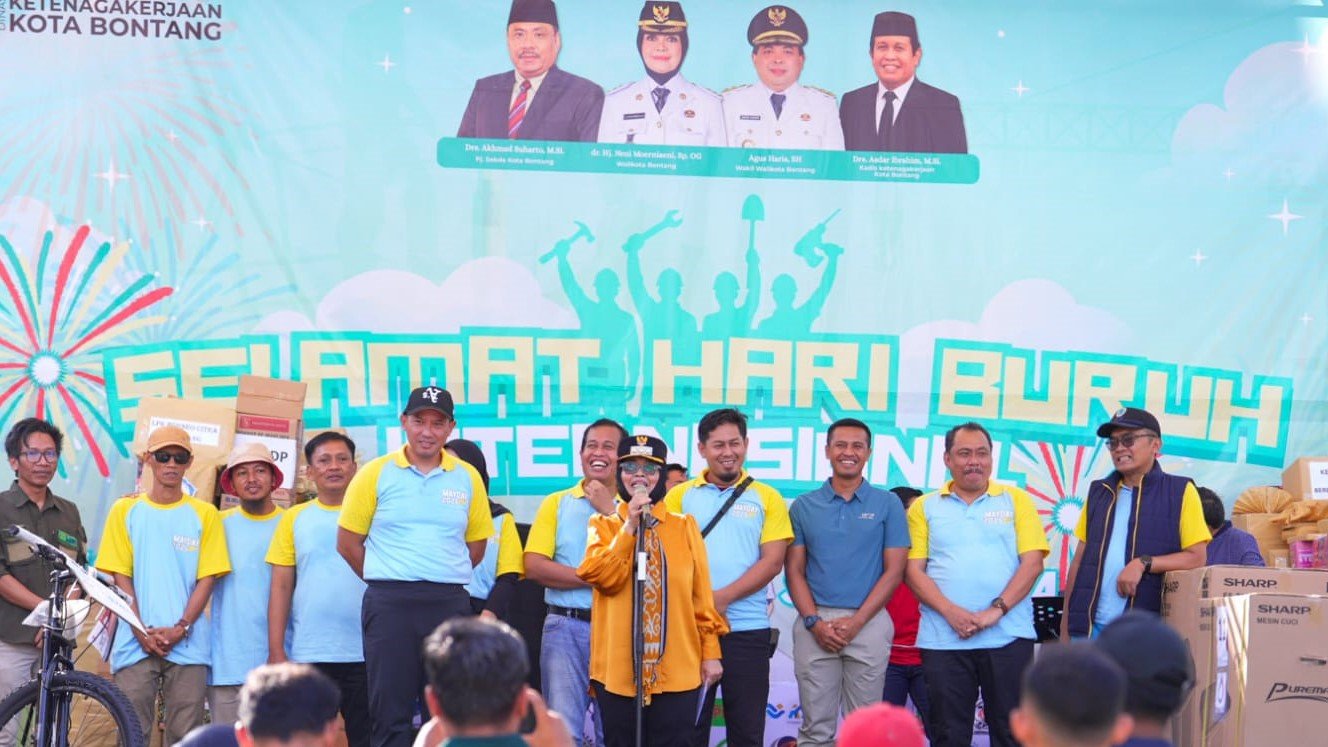 wali kota Bontang Neni Moerniaeni pada acara may day 2026. (istimewa)