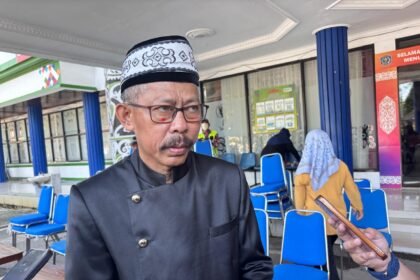 Kepala Disdikbud Kota Bontang, Abdu Safa Muha. (istimewa)