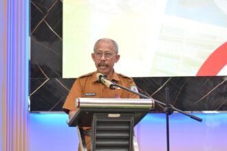Kepal Dinas Pendidikan dan Kebudayaan, Abdu Safa Muha saat sambutan bimtek. (istimewa)