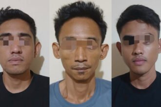 Ketiga tersangka pengedar sabu-sabu. (istimewa)