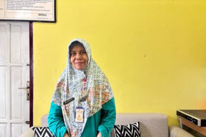 Kepala Sekolah SDN 005 Bontang Selatan, Umi Syafarotun. (istimewa)
