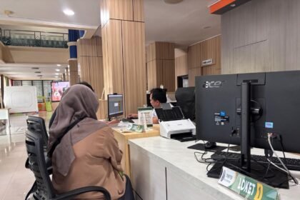 Pelayanan perizinan DPM-PTSP Kota Bontang