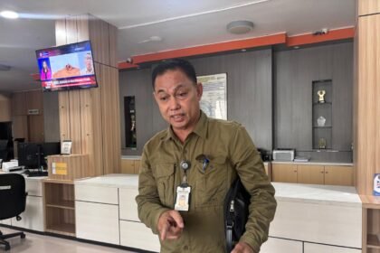 Penata Perizinan Ahli Muda DPM-PTSP Kota Bontang, Idrus.
