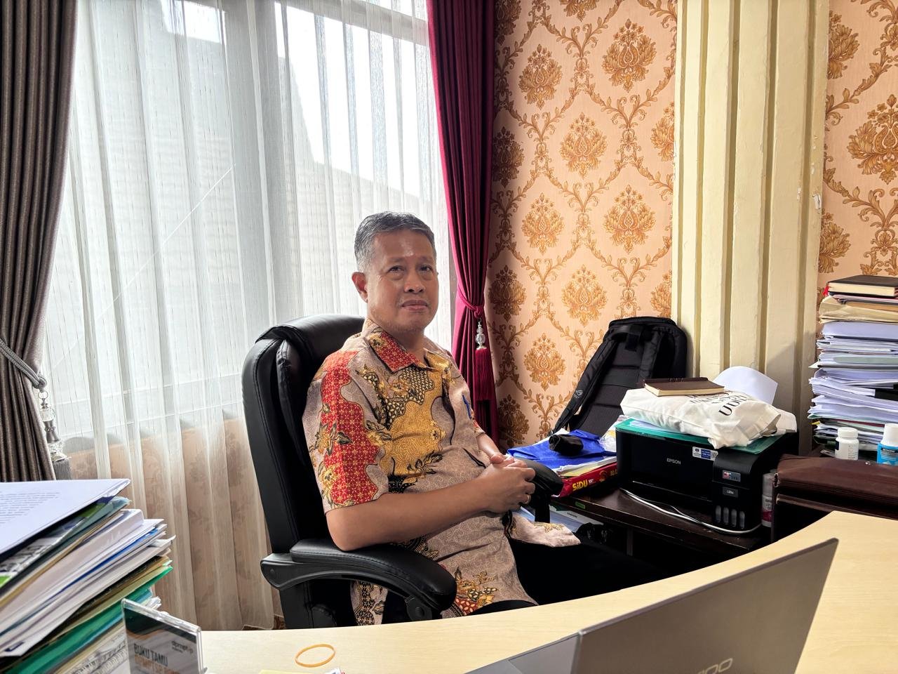 Analis Kebijakan Ahli Madya, Bidang Penanaman Modal, Dinas Penanaman Modal dan Pelayanan Terpadu Satu Pintu (DPMPTSP) Kota Bontang, Karel.