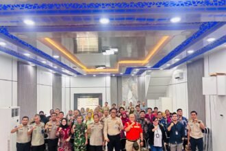 BPBD Doto bersama dengan puluhan peserta forum koordinasi peningkatan partisipasi masyarakat dan dunia usaha di Aula Kecamatan Bontang Utara