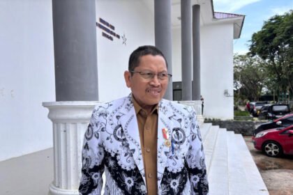 Ketua PGRI Kota Bontang, Saparudin.