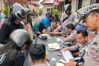 Polantas menggelar razia di Jalan Bhayangkara beberapa waktu lalu. (Dok Klik Kaltim)