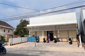 Salah satu Gerai Indomaret yang berada di KS Tubun, Bontang Selatan.