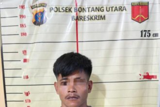 Tersangka diamankan polisi. (istimewa)