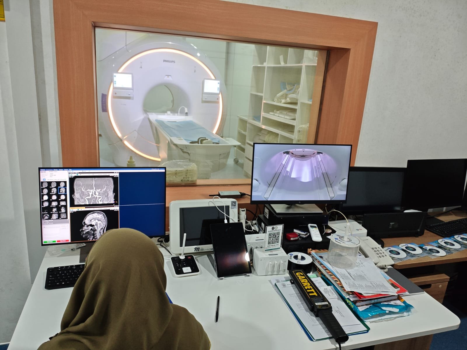Petugas Ruangan MRI RSUD Taman Husada (Radar Kaltim).