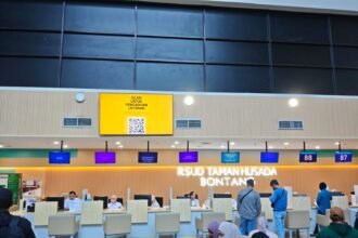 Antrean di Administrasi RSUD Taman Husada. (Radar Kaltim)