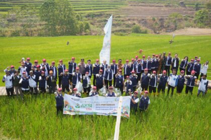 Bersama PT Pupuk Kalimantan Timur (Pupuk Kaltim) sebagai tuan rumah, sebanyak 100 karyawan dari 10 anak perusahaan hadir langsung dan hidup berdampingan dengan masyarakat di Bulutana, Gowa, Sulawesi Selatan, 12-16 Oktober 2026.