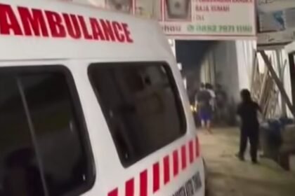 tangkapan layar saat ambulance datang untuk proses evakuasi jenazah. (istimewa)